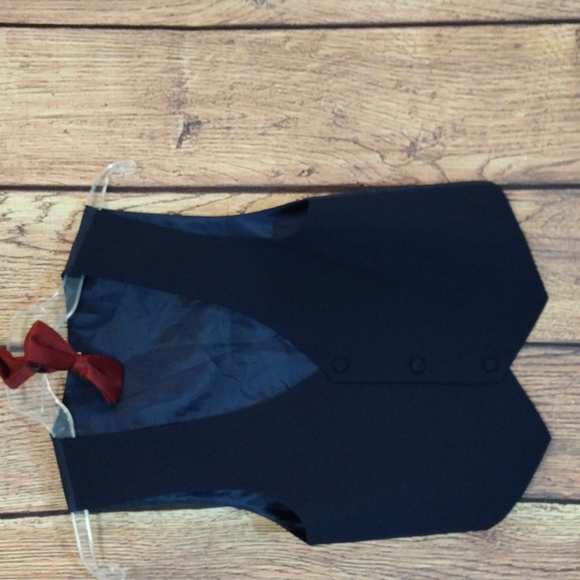 💥NWOT Boys Blue Vest and Red Bowtie - Picture 2 of 9